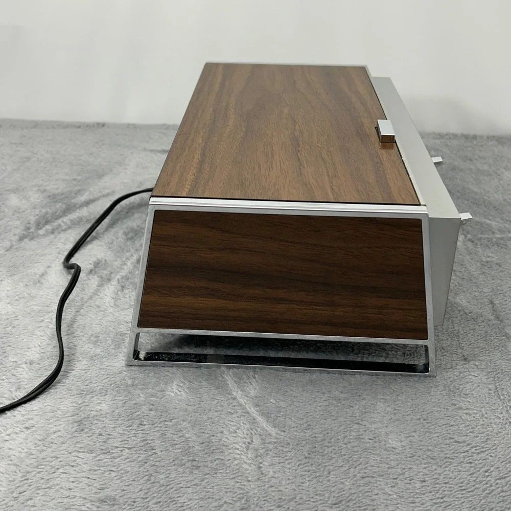 Zenith E475W Vintage Rolling Digit AM/FM Alarm Clock Radio Wood Grain MCM Japan